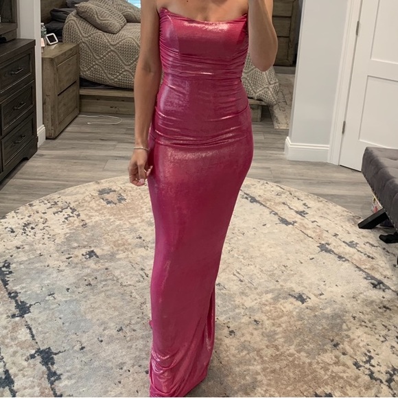 Pink gown - Picture 3 of 5